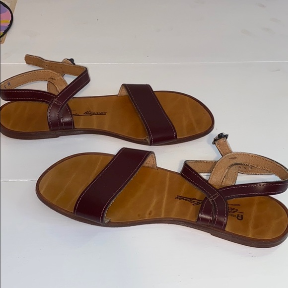 Shoes - Brown sandals